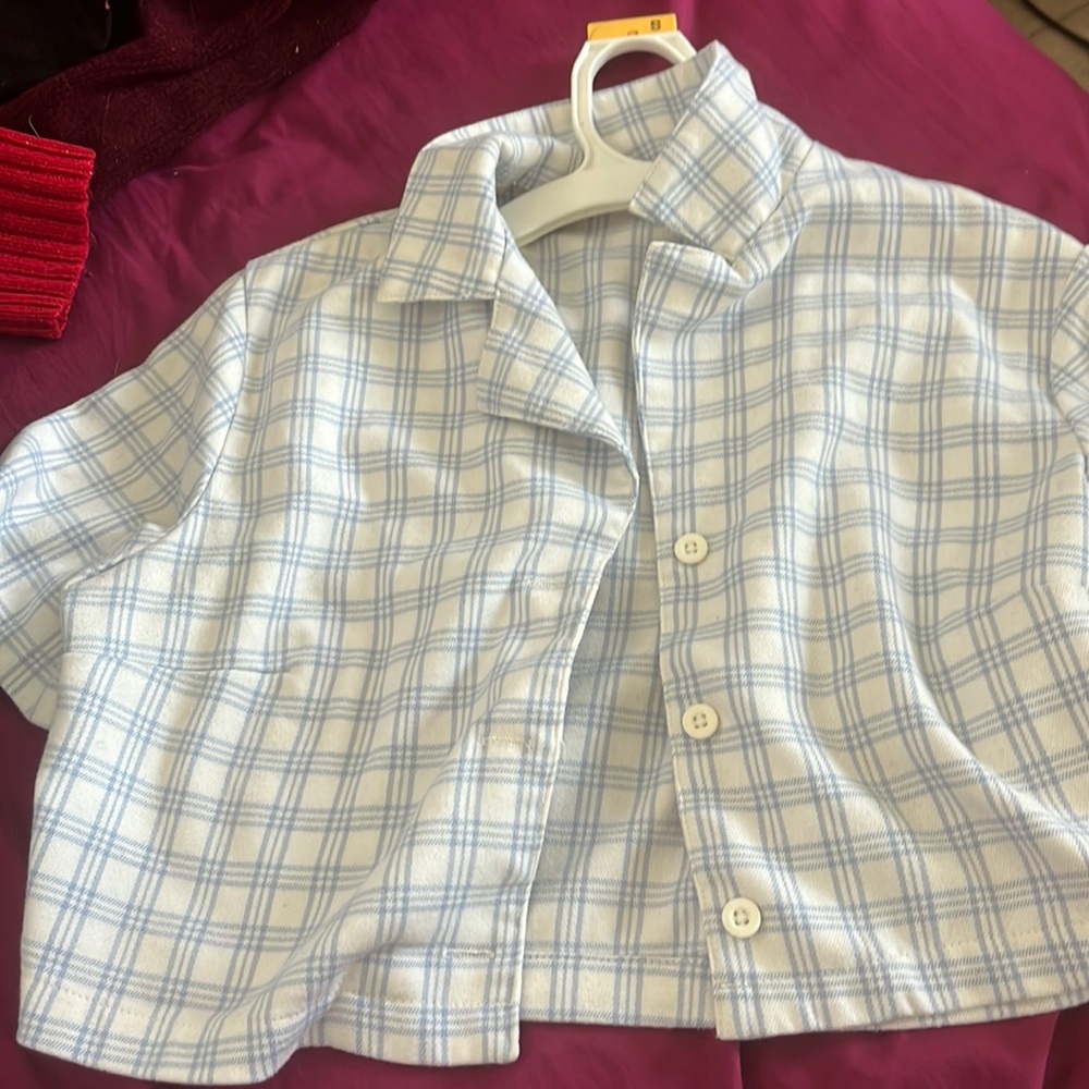 cropped button up plaid top size : unknown